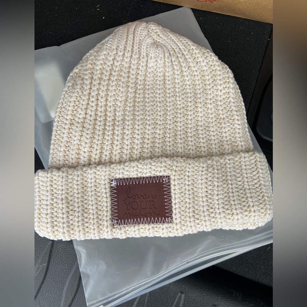 NEVER WORN love your melon beanie